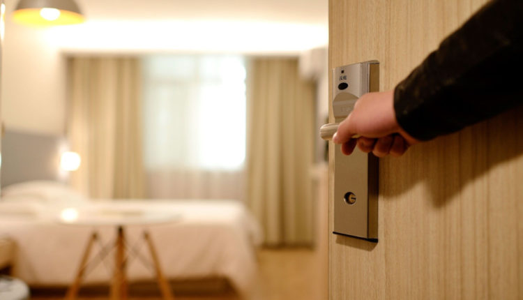 condiții stricte de funcționare a hotelurilor