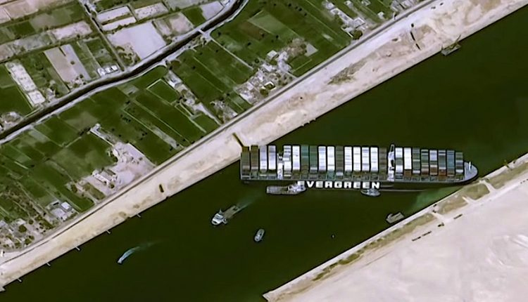Canalul Suez 