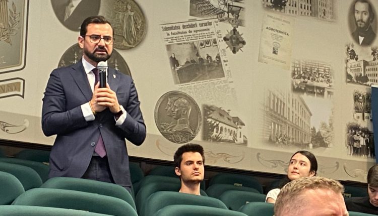 A Chesnoiu despre rolul statului